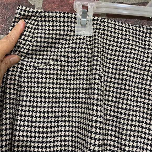 Size 12 Houndstooth Wide Leg Pant - Picture 4 of 14